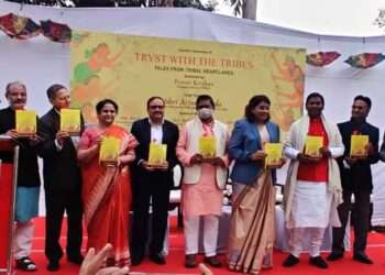 Tribal Affairs Minister Arjun Munda unveiling the book 'Tryst with the Tribes' by TRIFED MD and IAS officer Pravir Krishna