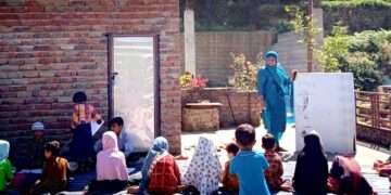 आह! कितना मुश्किल है घुमंतू बच्चों का पढऩा