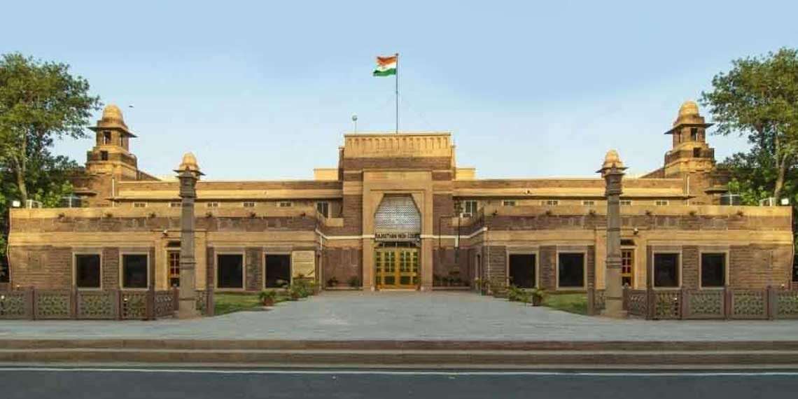 रूस में पति का शव, यहां तड़प रही आदिवासी महिला