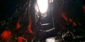 लुगु बाबा की गुफा का रास्ता