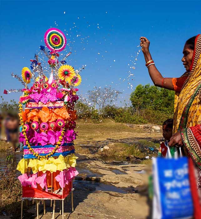 Woman worships before immersion of Tusu | The Indian tribal
