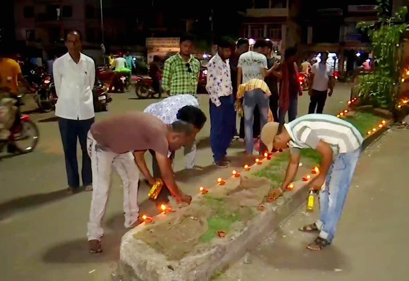 Locals in President-elect's Rairangpur village light diyas & candles to celebrate her victory