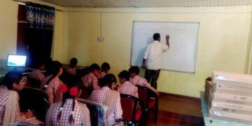 The Indian Tribal News | A smart classroom in a tribal area in J&K