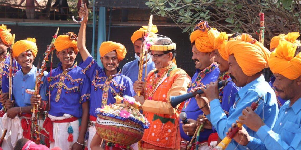 Madhya Pradesh Chief Minister Shivraj Singh Chouhan Participating In Janjatiya Samagam