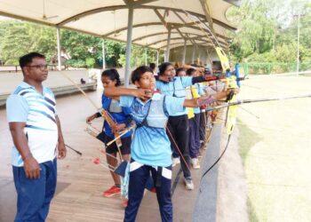 Rajesh Coaching Youngsters