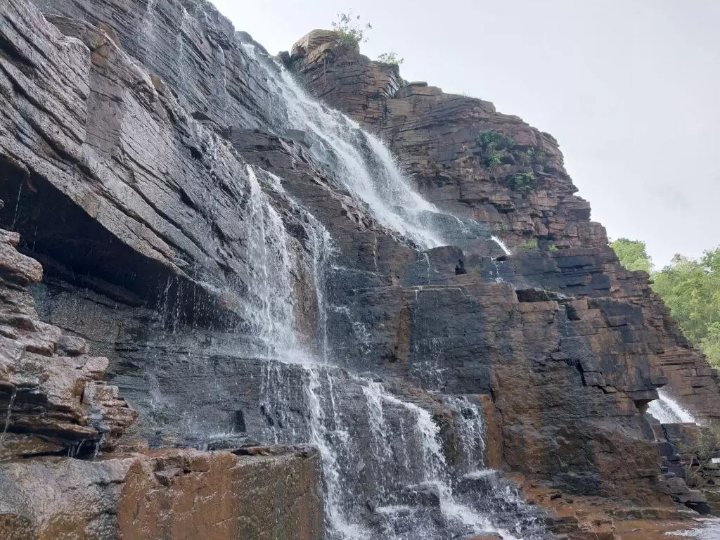 Chitrakote Waterfalls on the Indravati River in Bastar, Chhattisgarh.  Widest waterfall, known as Niagara of India; entire rockface, shaped like a  horseshoe, covered with foaming water during monsoons. Stock Photo | Adobe