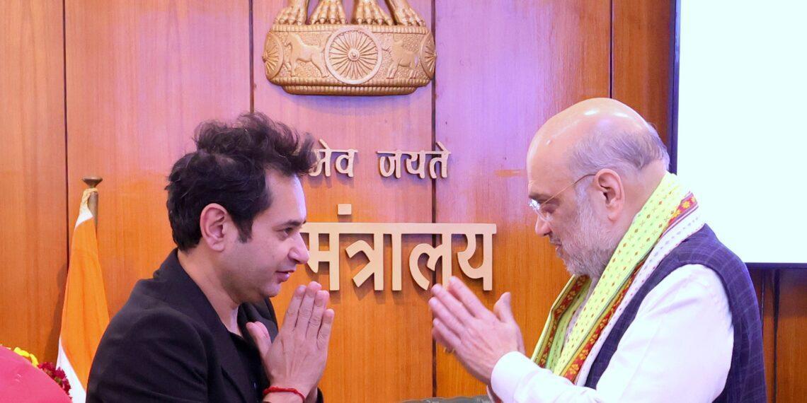 Union Home Minister Amit Shah And Tipra Motha Chief Pradyot Debbarma Greet Each Other | The Indian Tribal